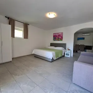 & Mila Apartment